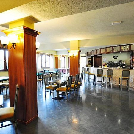 Leo Hotel 레오네사 외부 사진